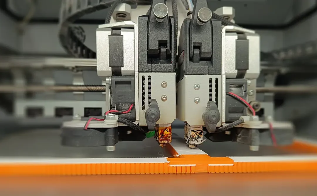 Jak wybrać optymalną technologię druku 3D do zastosowań przemysłowych: kompleksowy przewodnik